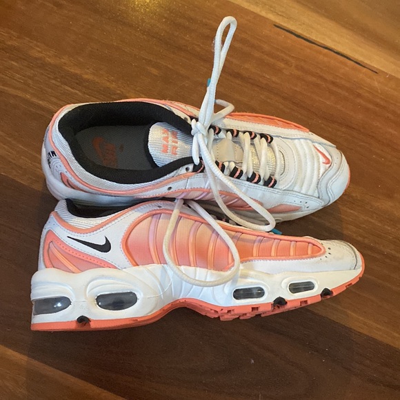 Nike Max Air’s - Picture 2 of 5